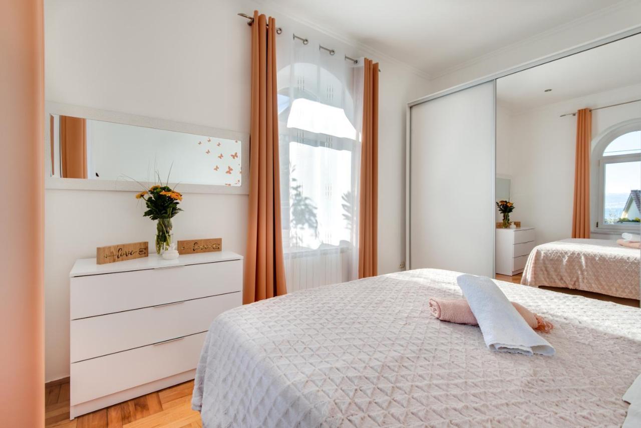 Studio Apartment Vittoria 洛夫兰 外观 照片