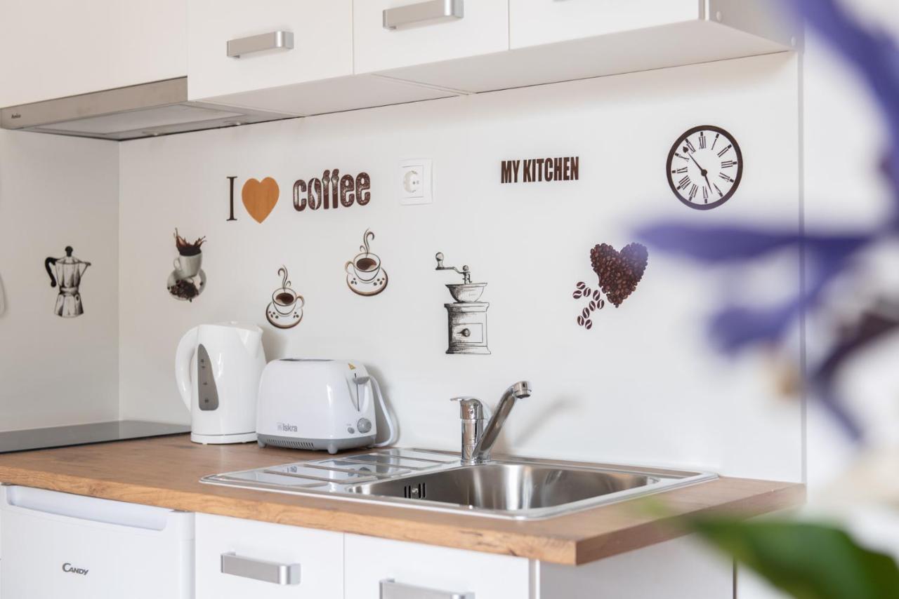 Studio Apartment Vittoria 洛夫兰 外观 照片
