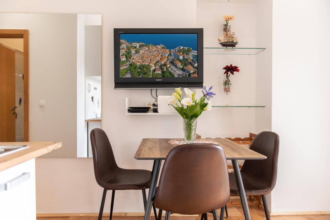 Studio Apartment Vittoria 洛夫兰 外观 照片