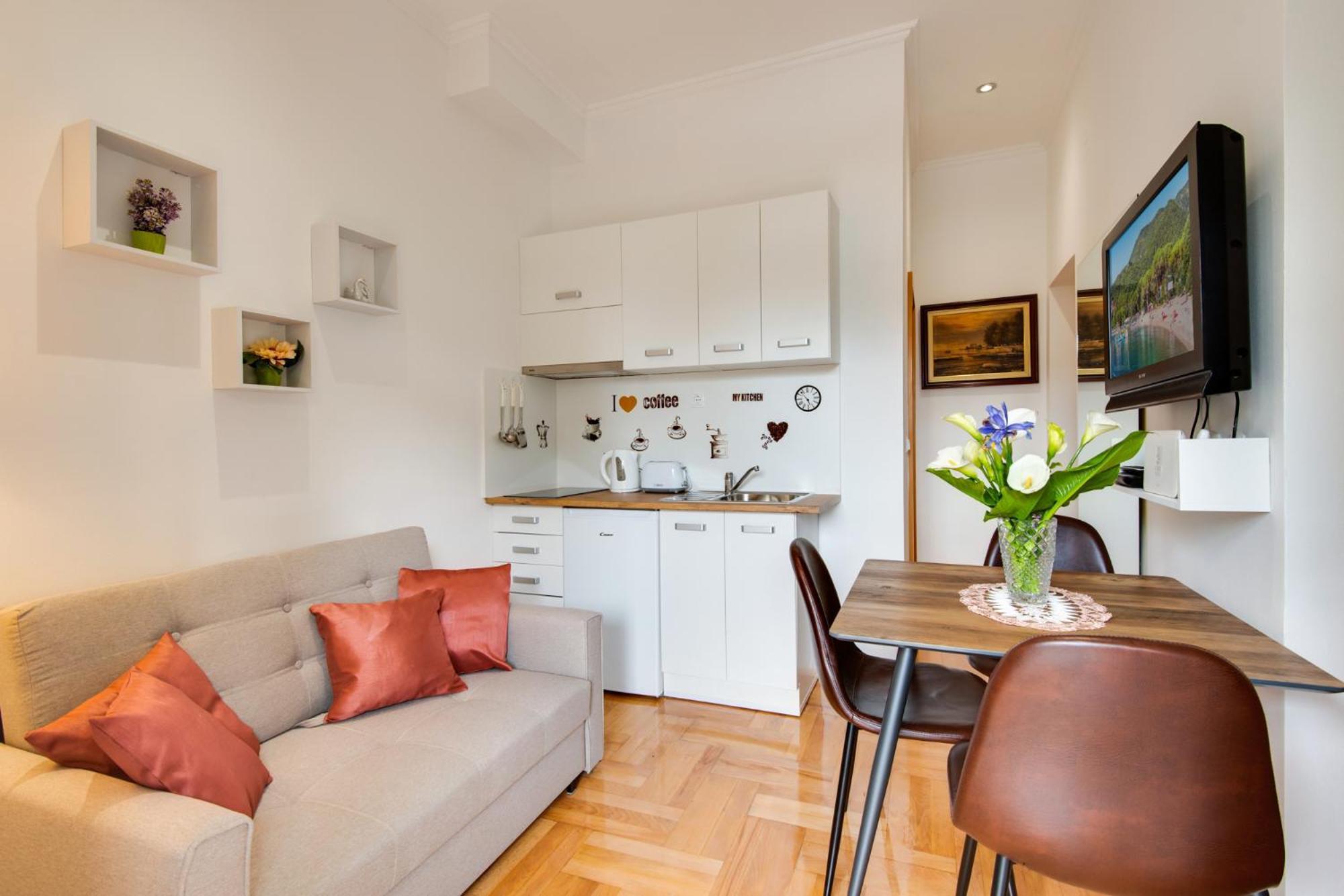 Studio Apartment Vittoria 洛夫兰 外观 照片
